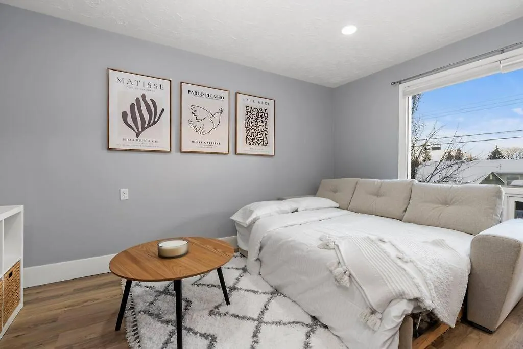 Elegant Boho Retreat - 8 Min To Wem Villa Edmonton